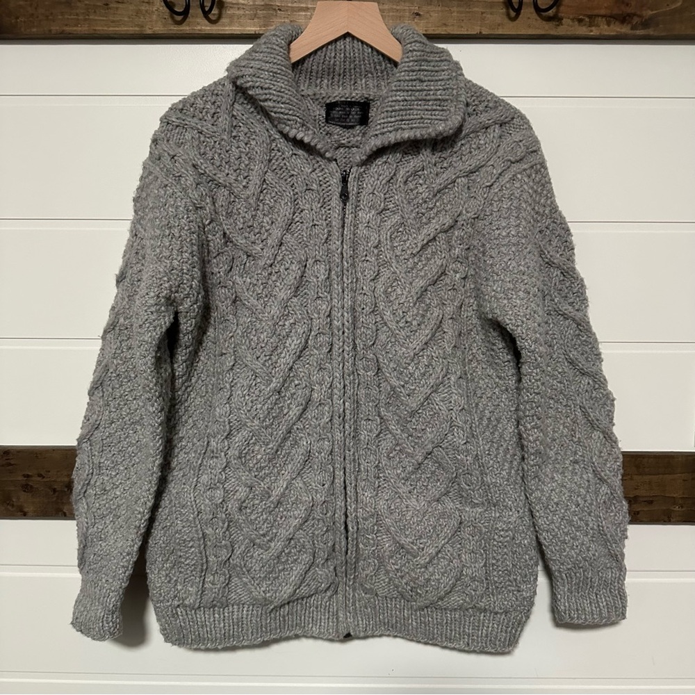 Handmade 100% Wool Cable Knit Zip Sweater | Gray | Made in Ecuador